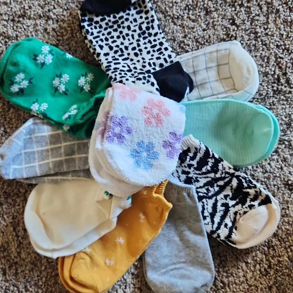 💕Lot of 10 crew socks💕